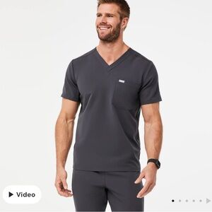 🌙 A58 - Figs Leon Three-Pocket Scrub Top